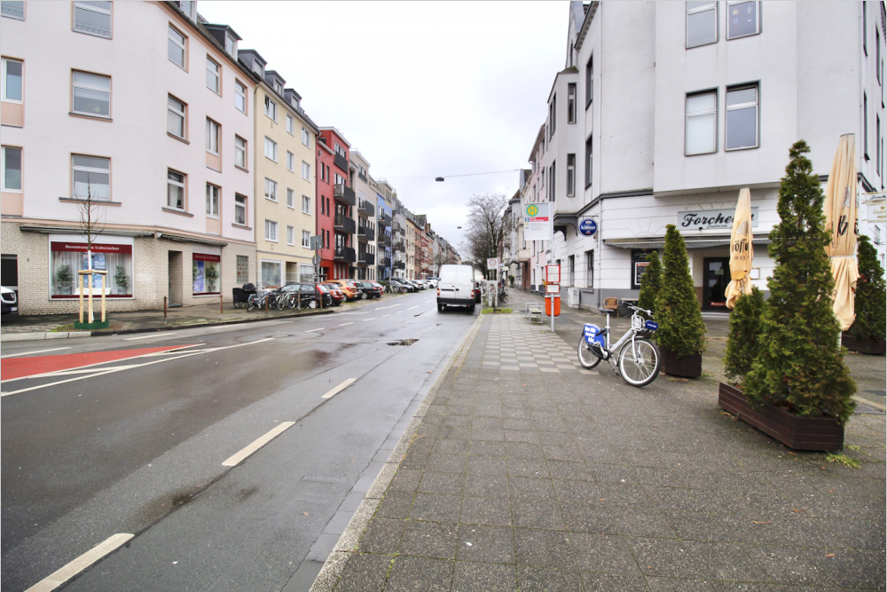 Strasse